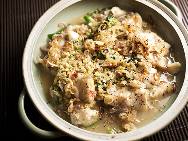 Ca Kho Tieu (Vietnamese Sweet and Spicy Fish) / rice and wheat